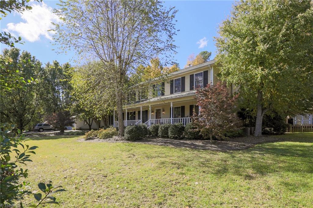 925 Shamrock Road High Point, NC 27265 - Photo 5 of 30 Gallery Image 5