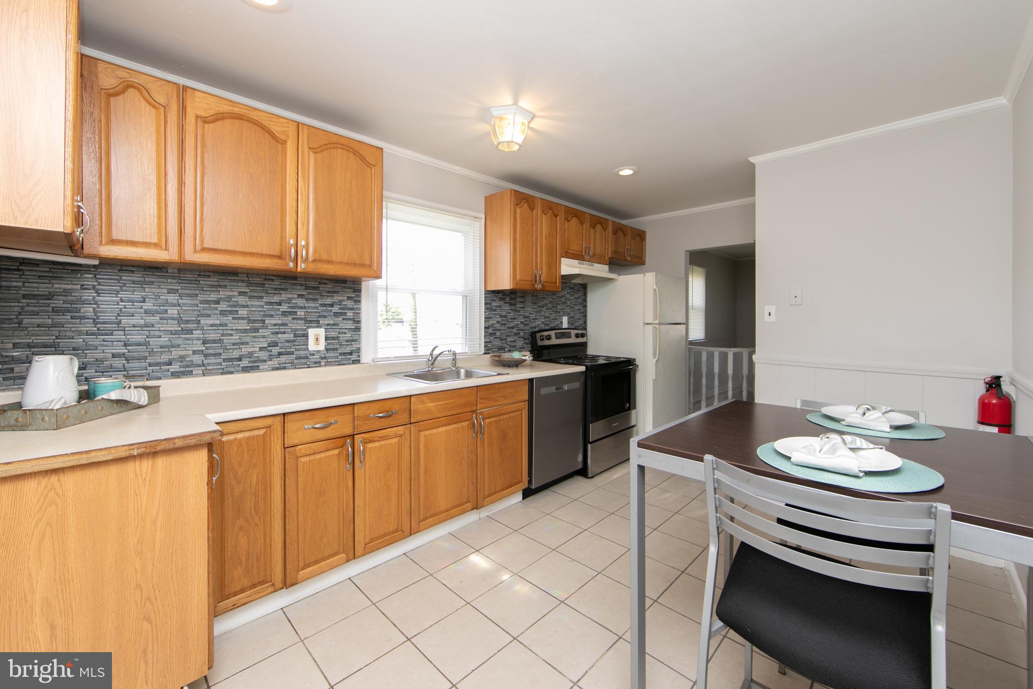 302 Sicklerville Road Williamstown, NJ 08094 - Photo 8 of 35 Kitchen