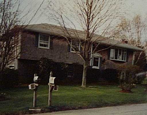 25 Robin Road Portsmouth, RI 02871 - Photo 1 of 1 Exterior Front.
