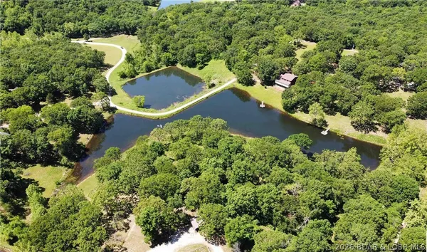 $349,900 | 30496 Stonehaven Drive, Warsaw, MO 65355