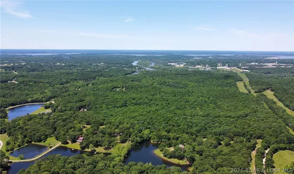 $349,900 | 30496 Stonehaven Drive, Warsaw, MO 65355