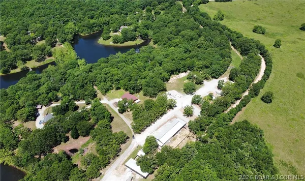 $349,900 | 30496 Stonehaven Drive, Warsaw, MO 65355