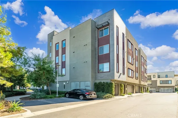$980,000 | 127 Bowery, Irvine, CA 92612