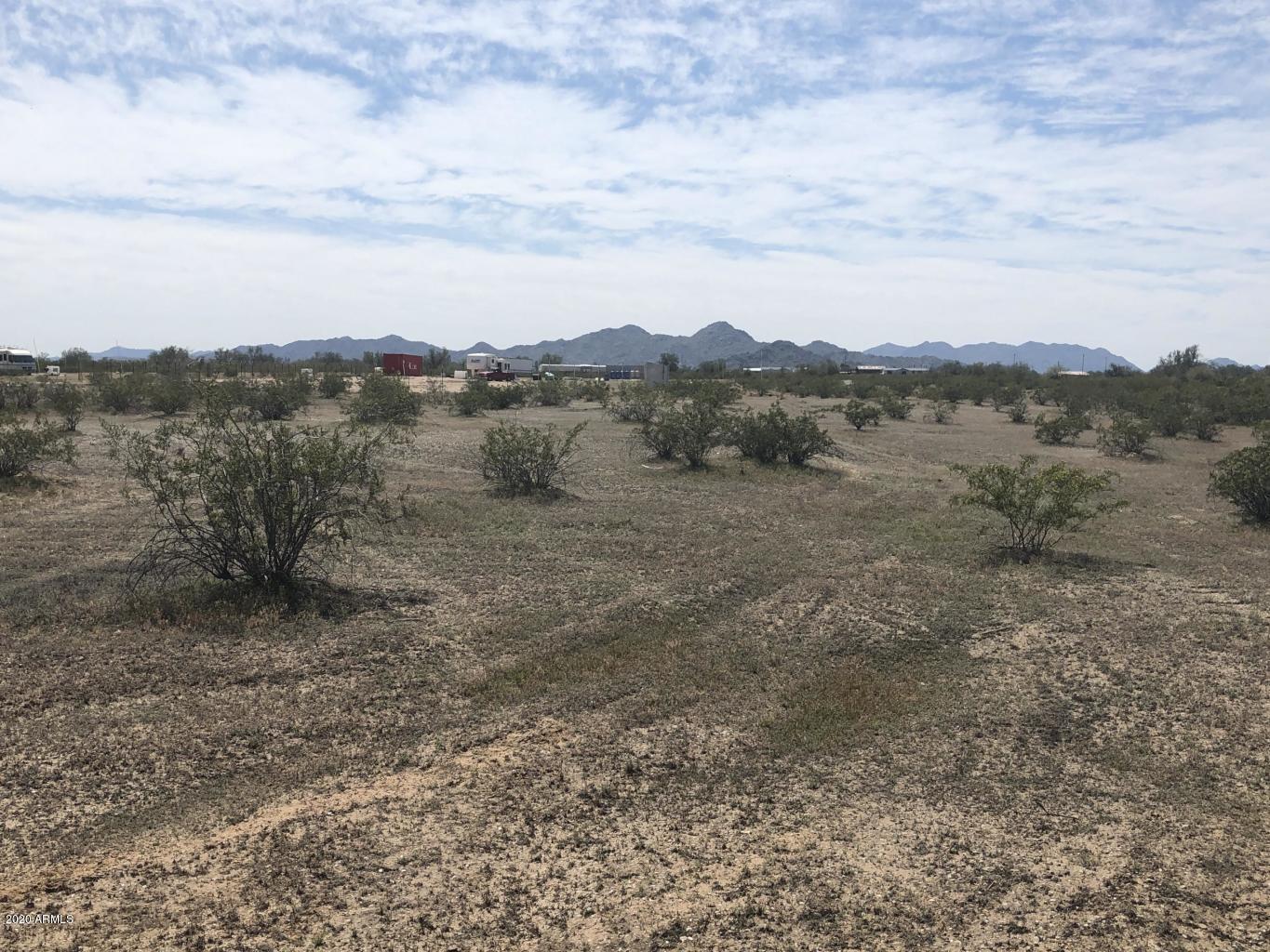23102 South Sandia Road, Unit 2 Buckeye, AZ 85326 - Photo 4 of 7 4
