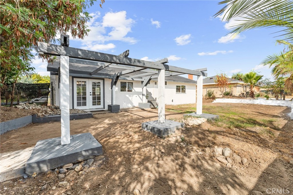 211 North Fillmore Avenue Rialto, CA 92376 - Photo 20 of 25