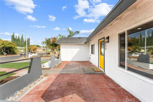 $569,900 | 211 North Fillmore Avenue, Rialto, CA 92376