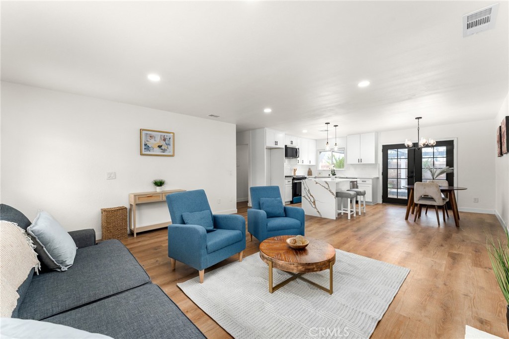 211 North Fillmore Avenue Rialto, CA 92376 - Photo 6 of 25