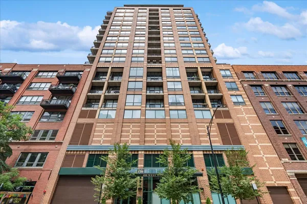 $2,350 | 400 West Ontario Street, Unit 608, Chicago, IL 60654