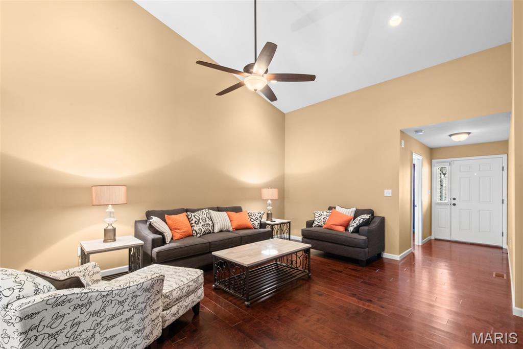 3072 Arbor Station Court Ballwin, MO 63021 - Photo 4 of 25