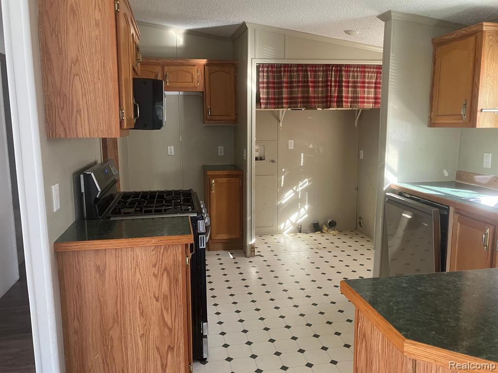 322 Hidden Ridge Road Morrice, MI 48857 - Photo 4 of 11 Gallery Image 4