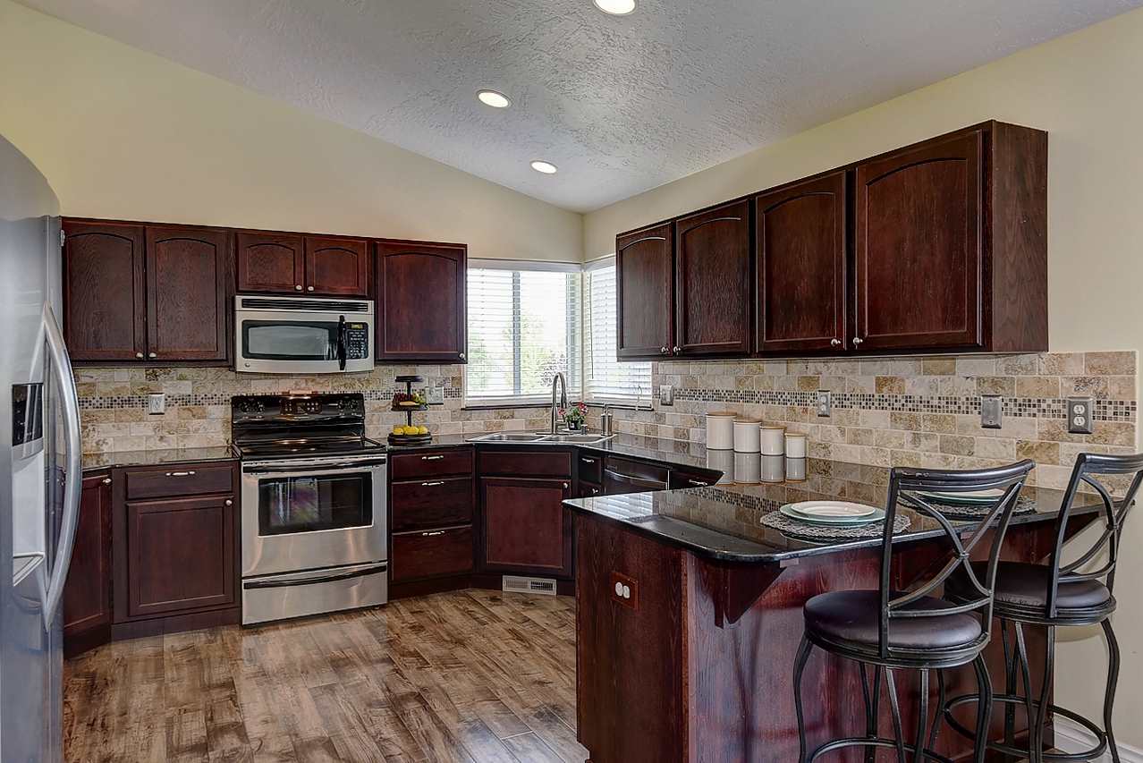 3107 South Chapman Road Spokane Valley, WA 99016 - Photo 5 of 20