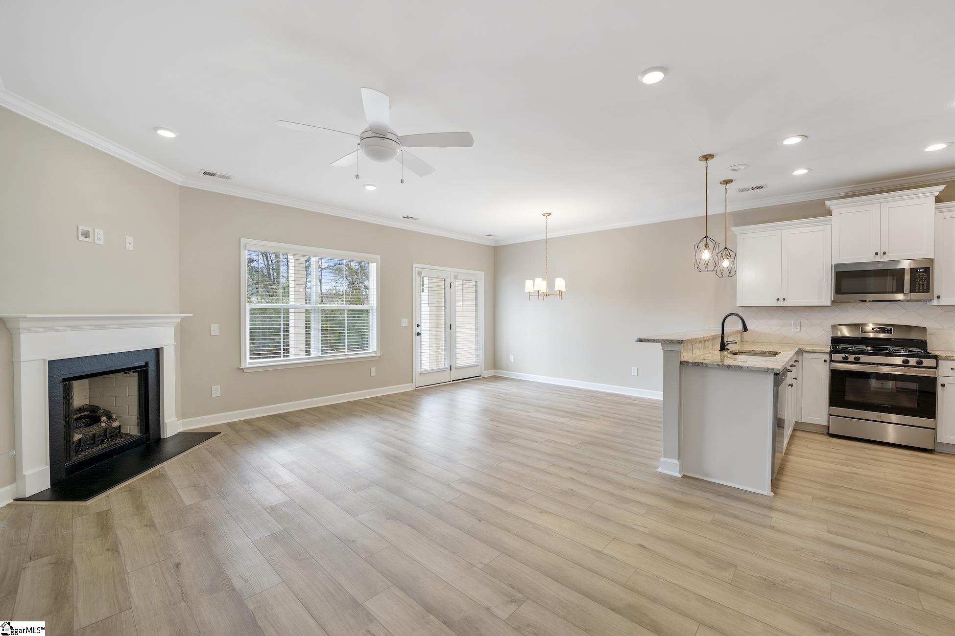 338 Nettle Lane Greenville, SC 29607 - Photo 10 of 36 Gallery Image 10