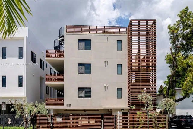 $4,900,000 | 2955 Bird Avenue, Miami, FL 33133