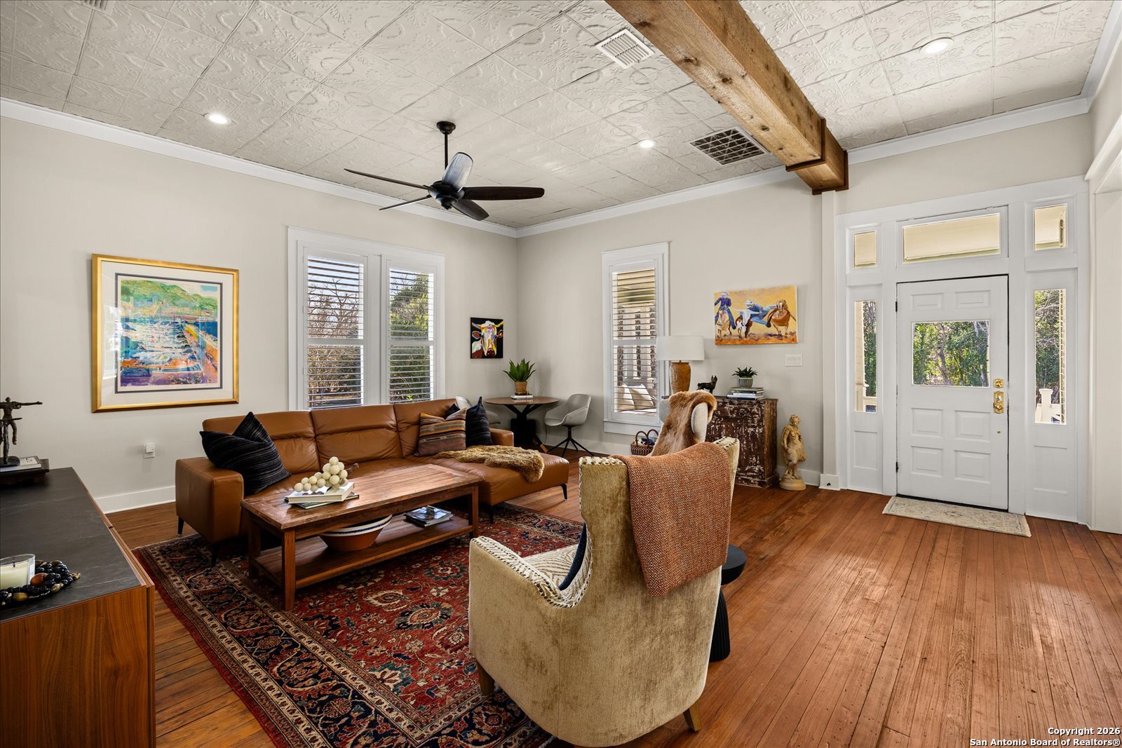 1006 High Street Comfort, TX 78013 - Photo 11 of 50 a living room with furniture and wooden floor