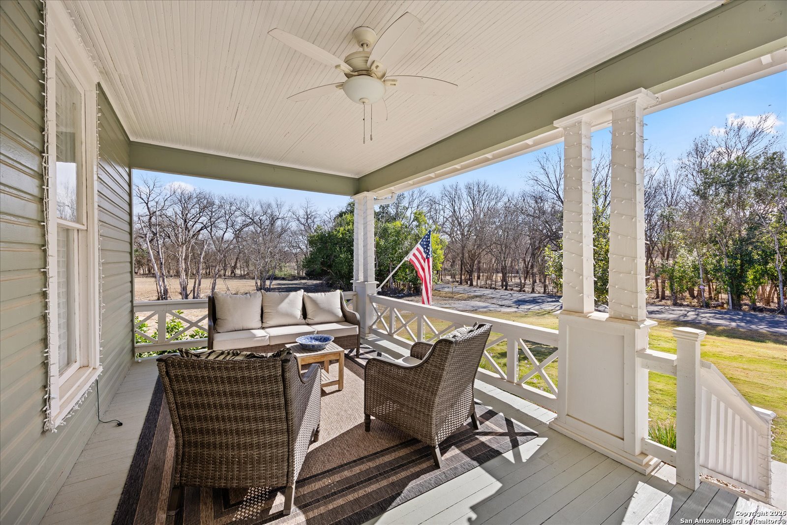 1006 High Street Comfort, TX 78013 - Photo 6 of 50 a dining room with furniture a chandelier and wooden floor