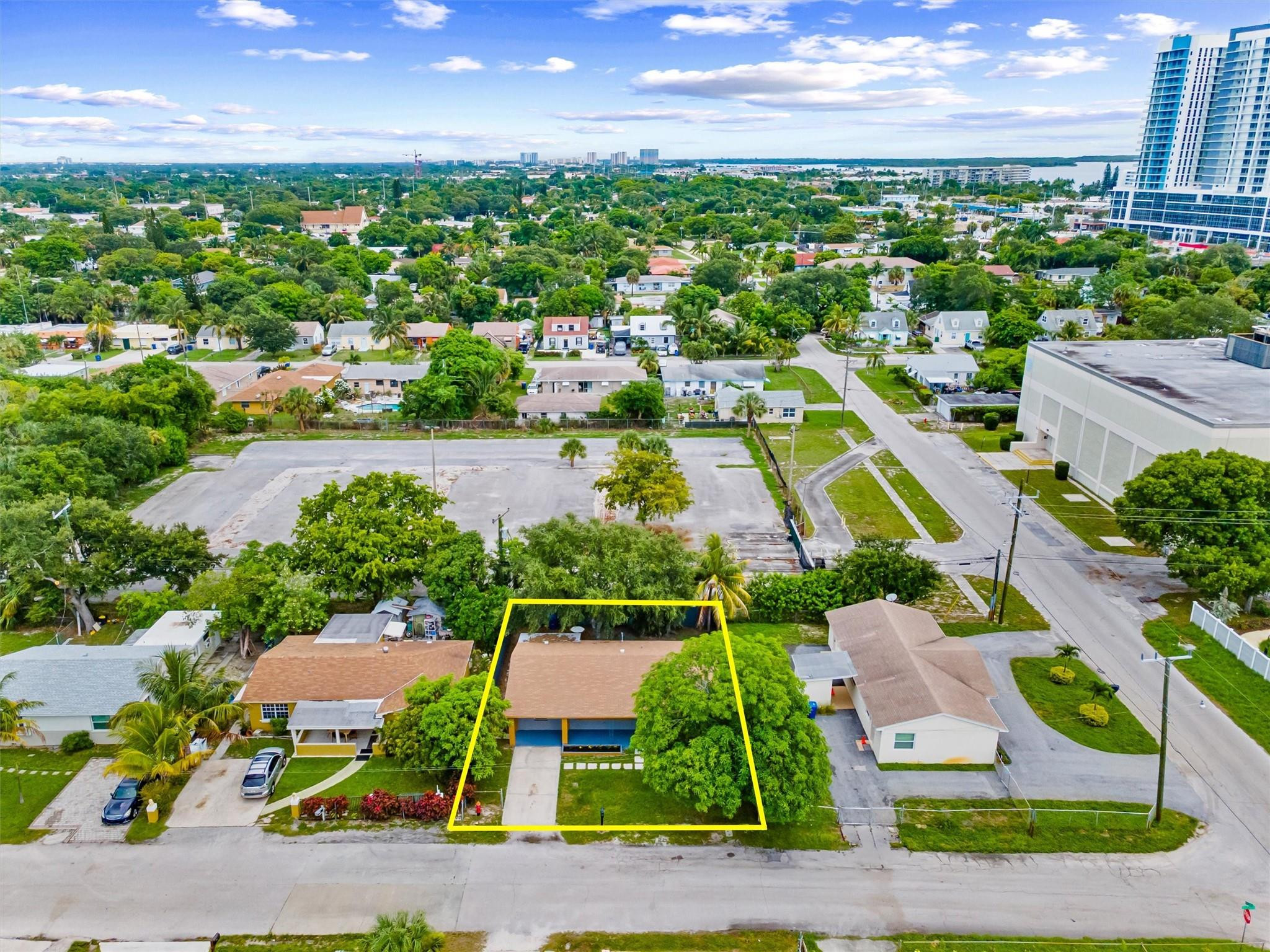 112 West 35th Street Riviera Beach, FL 33404 - Photo 7 of 24 Photo 7