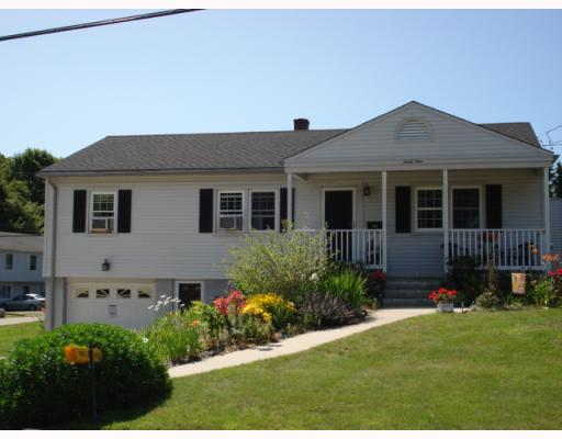 39 Boiling Spring Avenue Westerly, RI 02891 - Photo 1 of 1 Exterior Front.