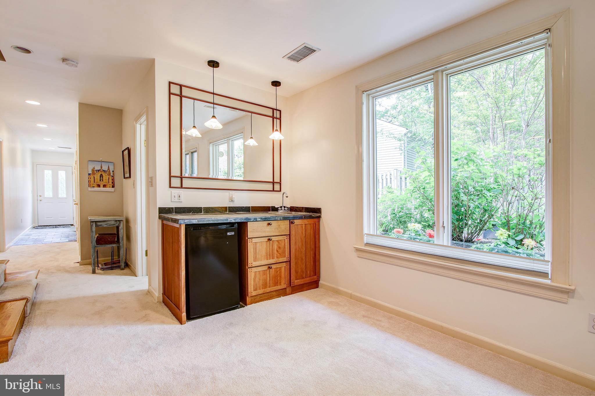5609 Greentree Road Bethesda, MD 20817 - Photo 22 of 30 Gallery Image 22