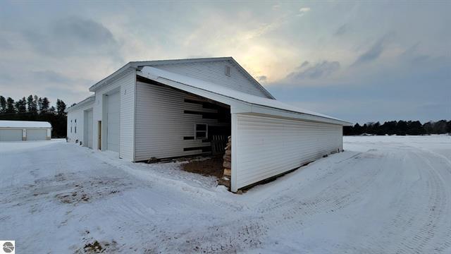 8573 30 1/2 Road Cadillac, MI 49601 - Photo 41 of 64 1896904-40 (1)