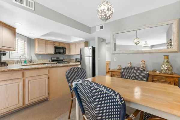 $5,000 | 621 North Pacific Street, Unit 204, Oceanside, CA 92054
