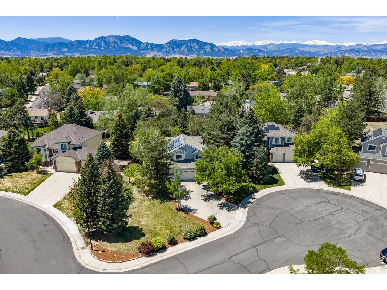 1517 Ridgeview Drive Louisville, CO 80027 - Photo 1 of 50 Welcome to 1517 Ridgeview Dr!