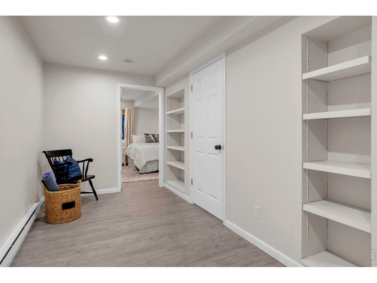 1517 Ridgeview Drive Louisville, CO 80027 - Photo 29 of 50 Built-in Shelving