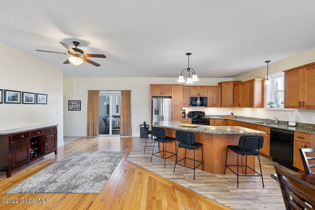 466 Russell Road Albany, NY 12203 - Photo 12 of 45 466 Russell Road Albany NY 024 MLS