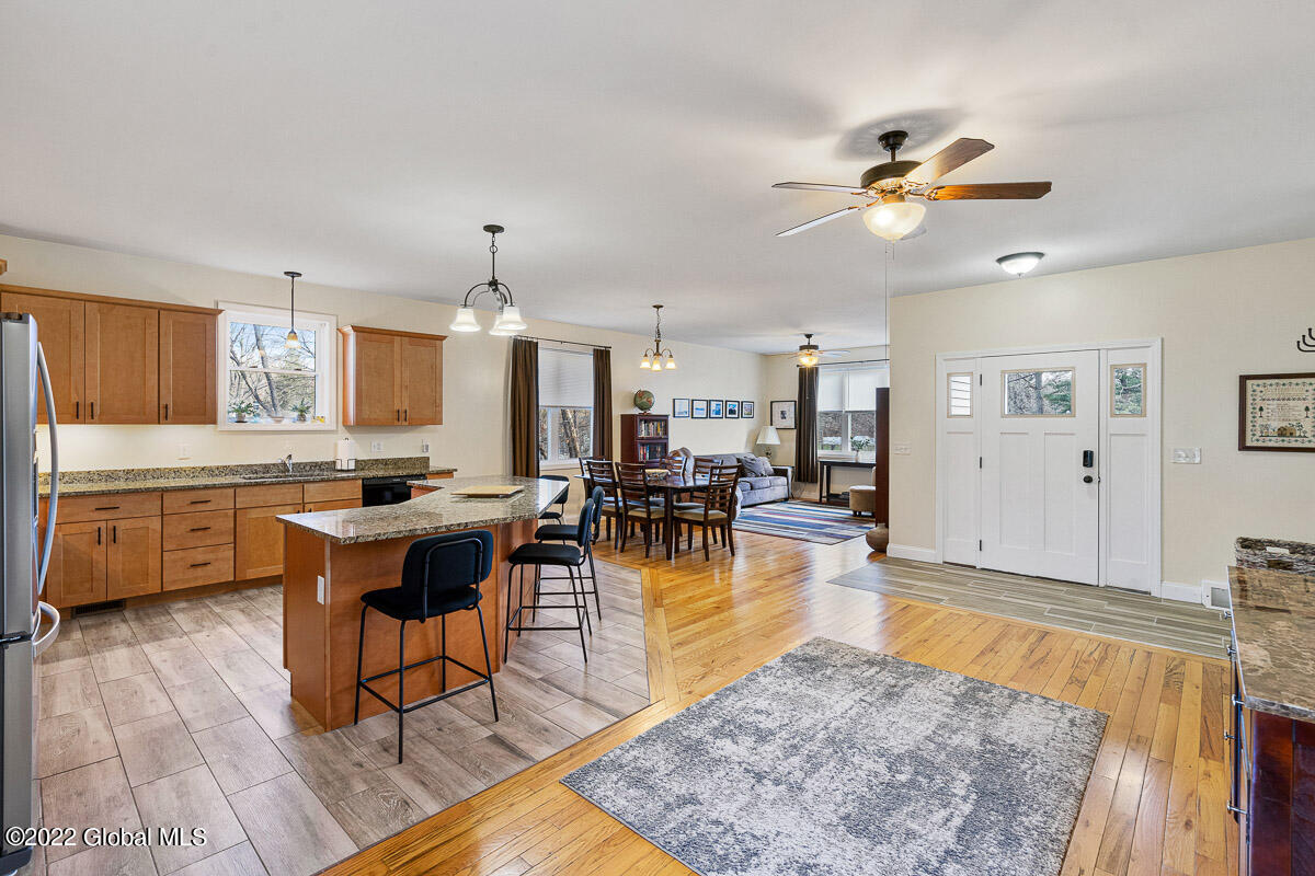 466 Russell Road Albany, NY 12203 - Photo 13 of 45 466 Russell Road Albany NY 022 MLS