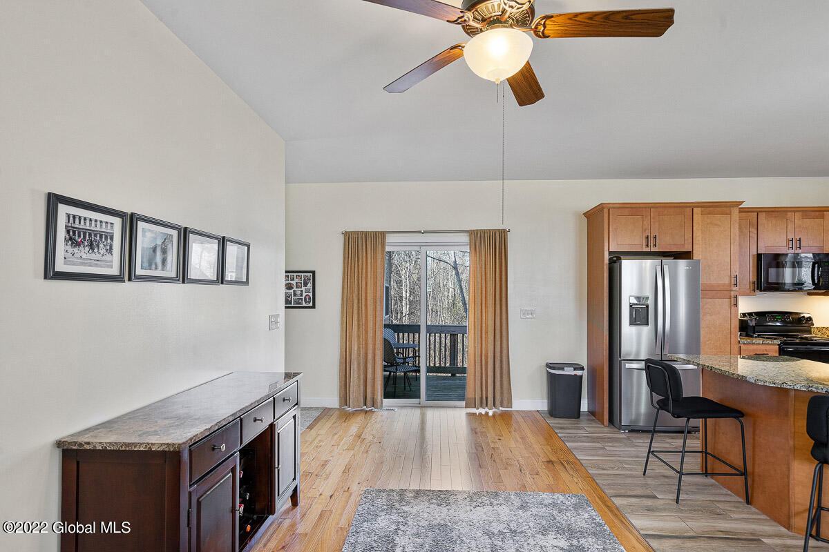 466 Russell Road Albany, NY 12203 - Photo 15 of 45 466 Russell Road Albany NY 030 MLS