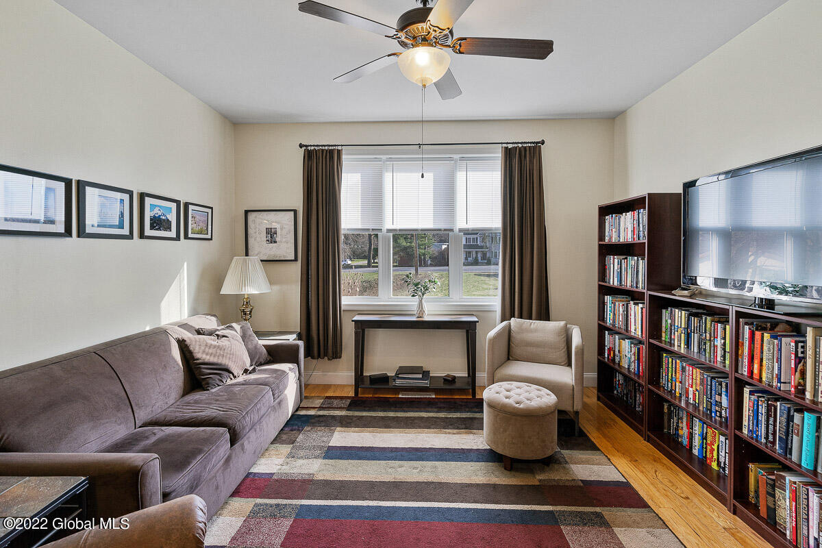 466 Russell Road Albany, NY 12203 - Photo 18 of 45 466 Russell Road Albany NY 016 MLS