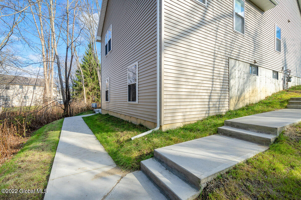 466 Russell Road Albany, NY 12203 - Photo 37 of 45 466 Russell Road Albany NY 002 MLS