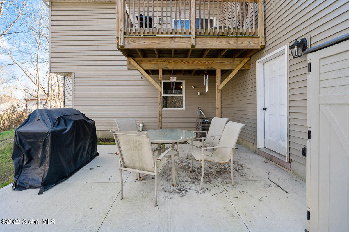 466 Russell Road Albany, NY 12203 - Photo 40 of 45 466 Russell Road Albany NY 003 MLS