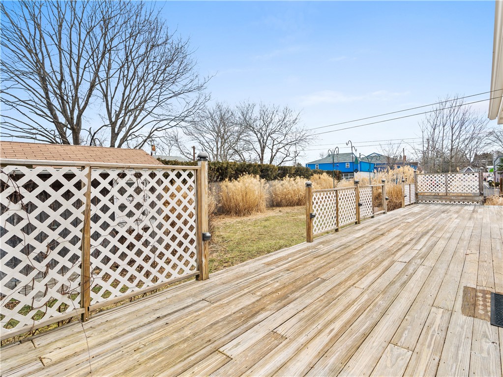 46 Ridgeway Drive Warren, RI 02885 - Photo 13 of 22 Gallery Image 13
