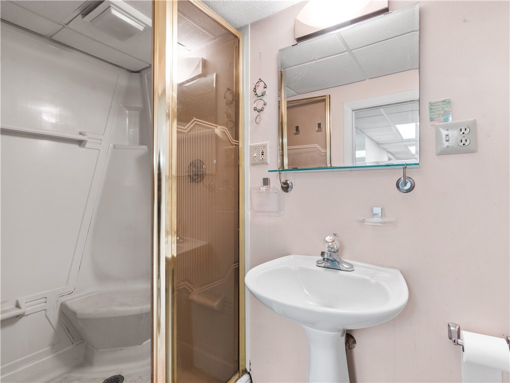 46 Ridgeway Drive Warren, RI 02885 - Photo 21 of 22 lower level full bath