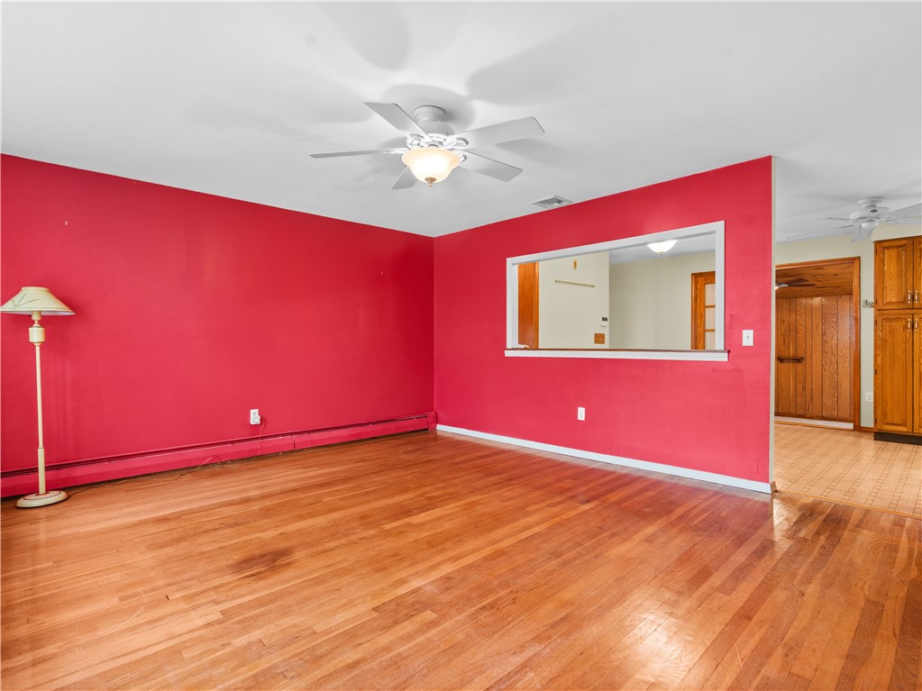 46 Ridgeway Drive Warren, RI 02885 - Photo 5 of 22 Gallery Image 5