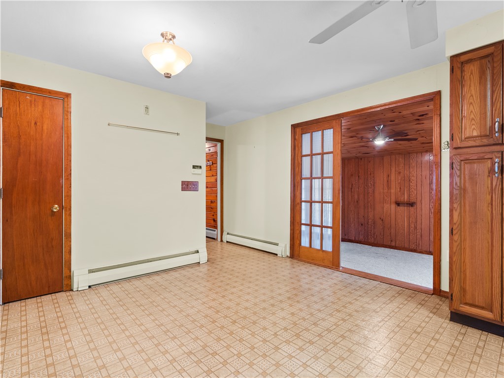 46 Ridgeway Drive Warren, RI 02885 - Photo 8 of 22 Eat-In area Kitchen
