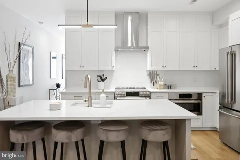 $852,000 | 1364 Newton Street Northwest, Unit 1, Washington, DC 20010