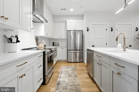 $852,000 | 1364 Newton Street Northwest, Unit 1, Washington, DC 20010