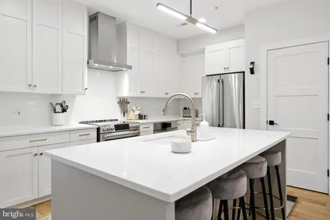 $852,000 | 1364 Newton Street Northwest, Unit 1, Washington, DC 20010