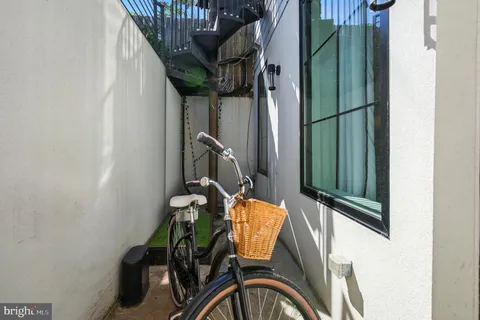 $852,000 | 1364 Newton Street Northwest, Unit 1, Washington, DC 20010