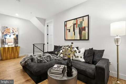 $852,000 | 1364 Newton Street Northwest, Unit 1, Washington, DC 20010