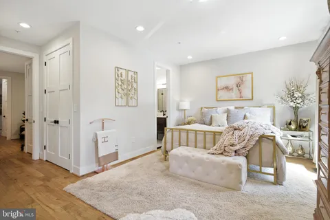 $852,000 | 1364 Newton Street Northwest, Unit 1, Washington, DC 20010