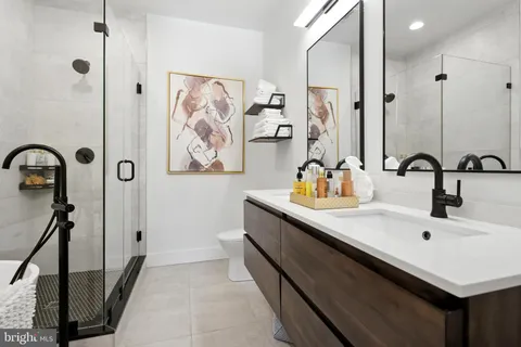 $852,000 | 1364 Newton Street Northwest, Unit 1, Washington, DC 20010