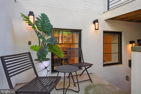 $852,000 | 1364 Newton Street Northwest, Unit 1, Washington, DC 20010