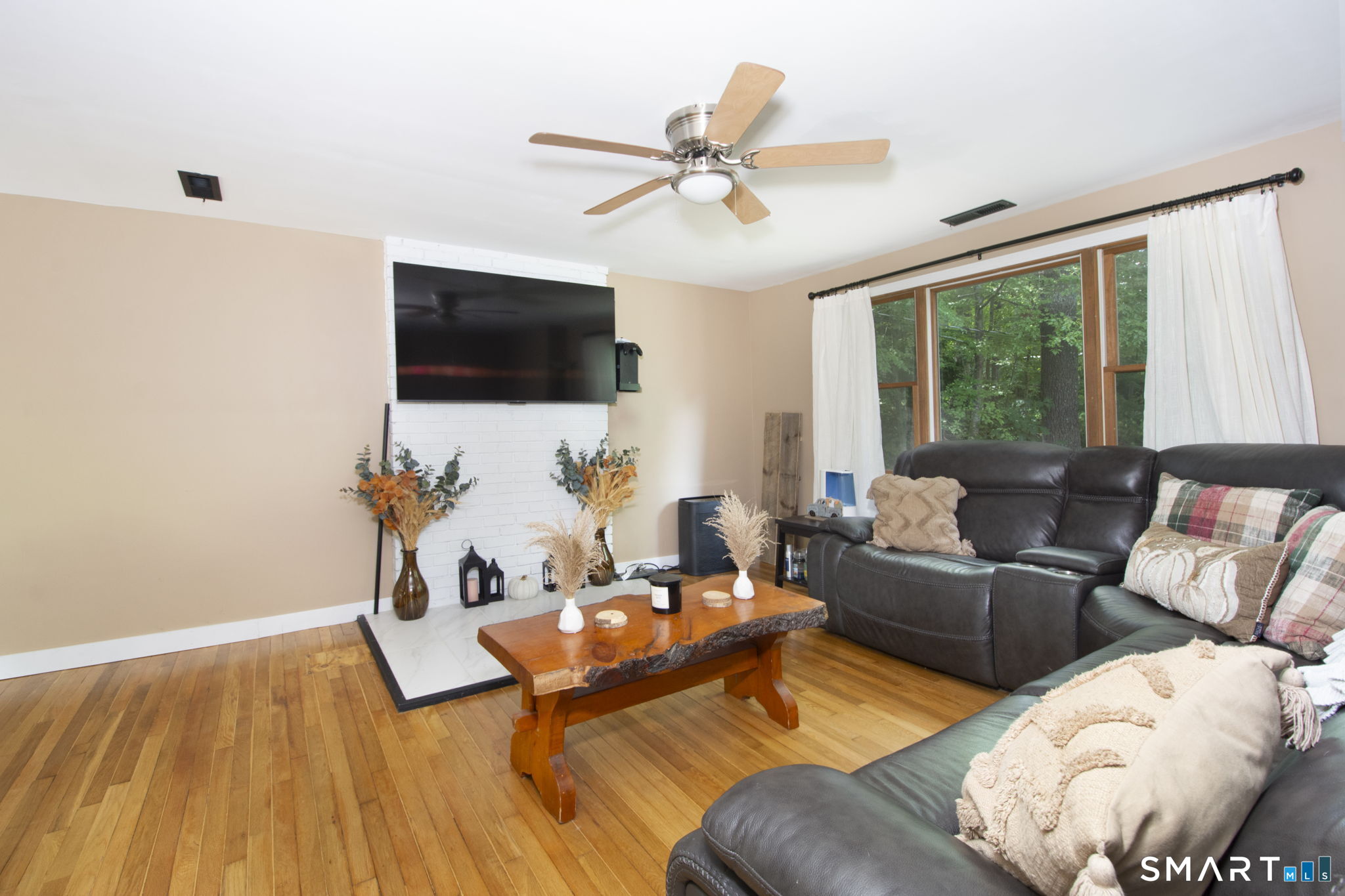 243 Fabyan Road Thompson, CT 06255 - Photo 11 of 28 Gallery Image 11