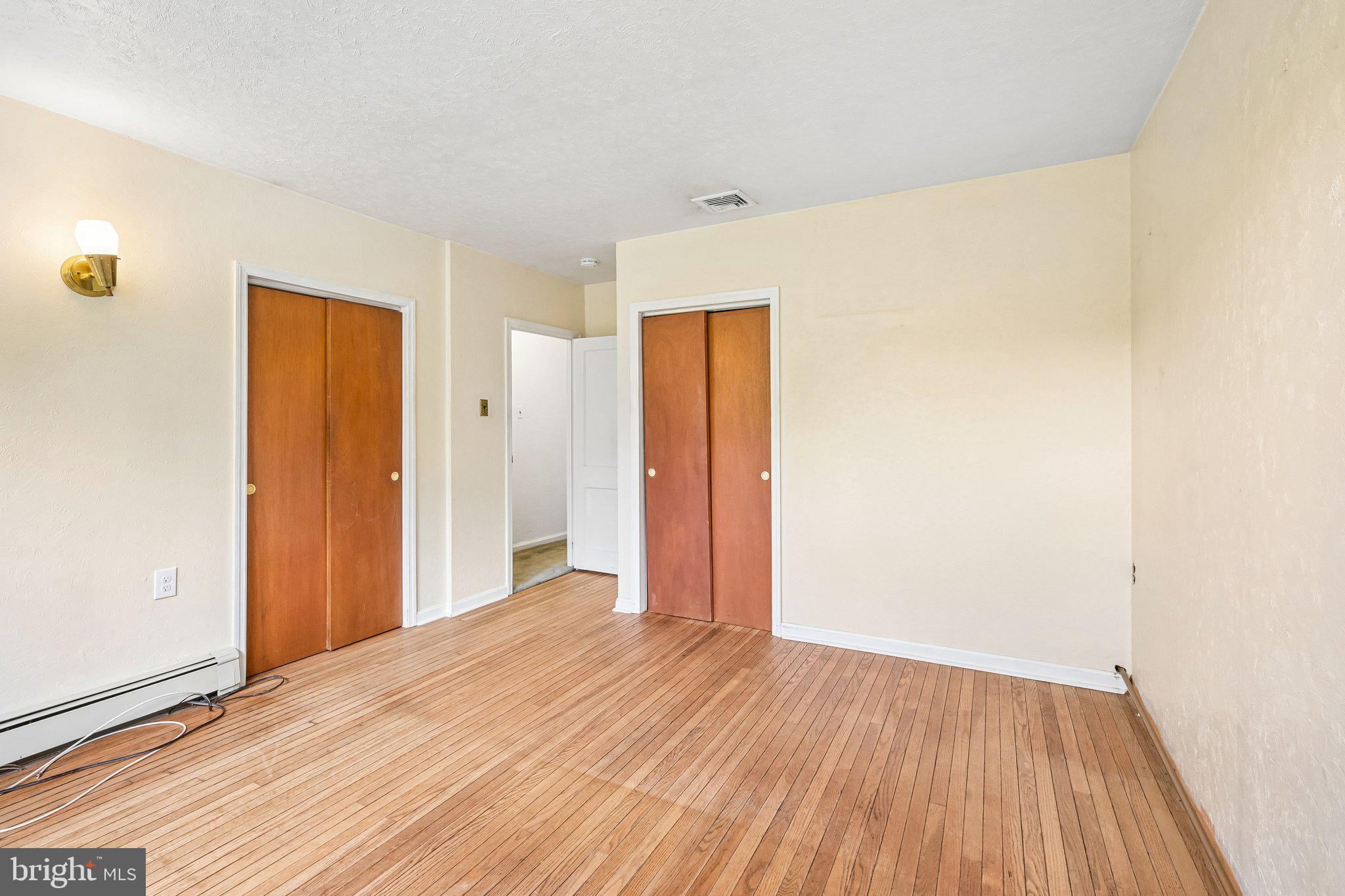 12209 Thornton Road Philadelphia, PA 19154 - Photo 11 of 22 Bedroom 1