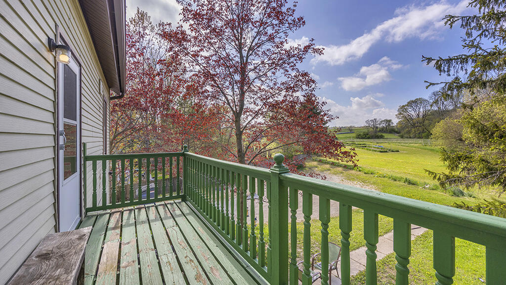 8120 Franklin Road, Unit 1 Herman, WI 53073 - Photo 7 of 33 Unit 3 Deck 1