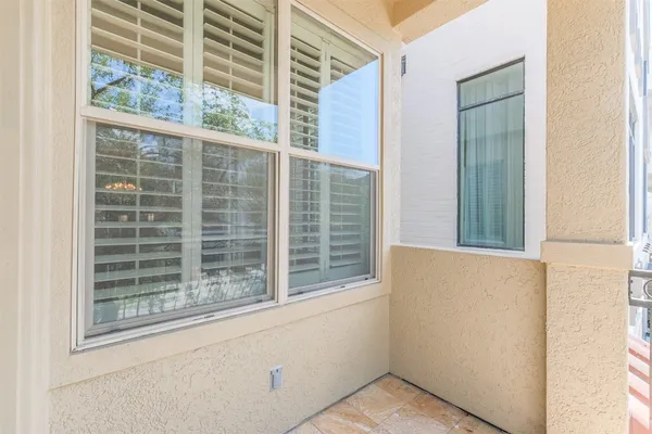 $5,500 | 407 West Bell Street, Houston, TX 77019