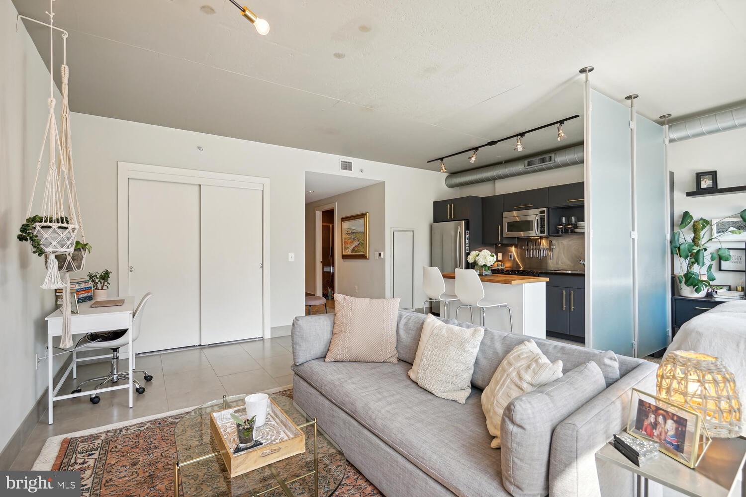 1133 14th Street Northwest, Unit 803 Washington, DC 20005 - Photo 7 of 21
