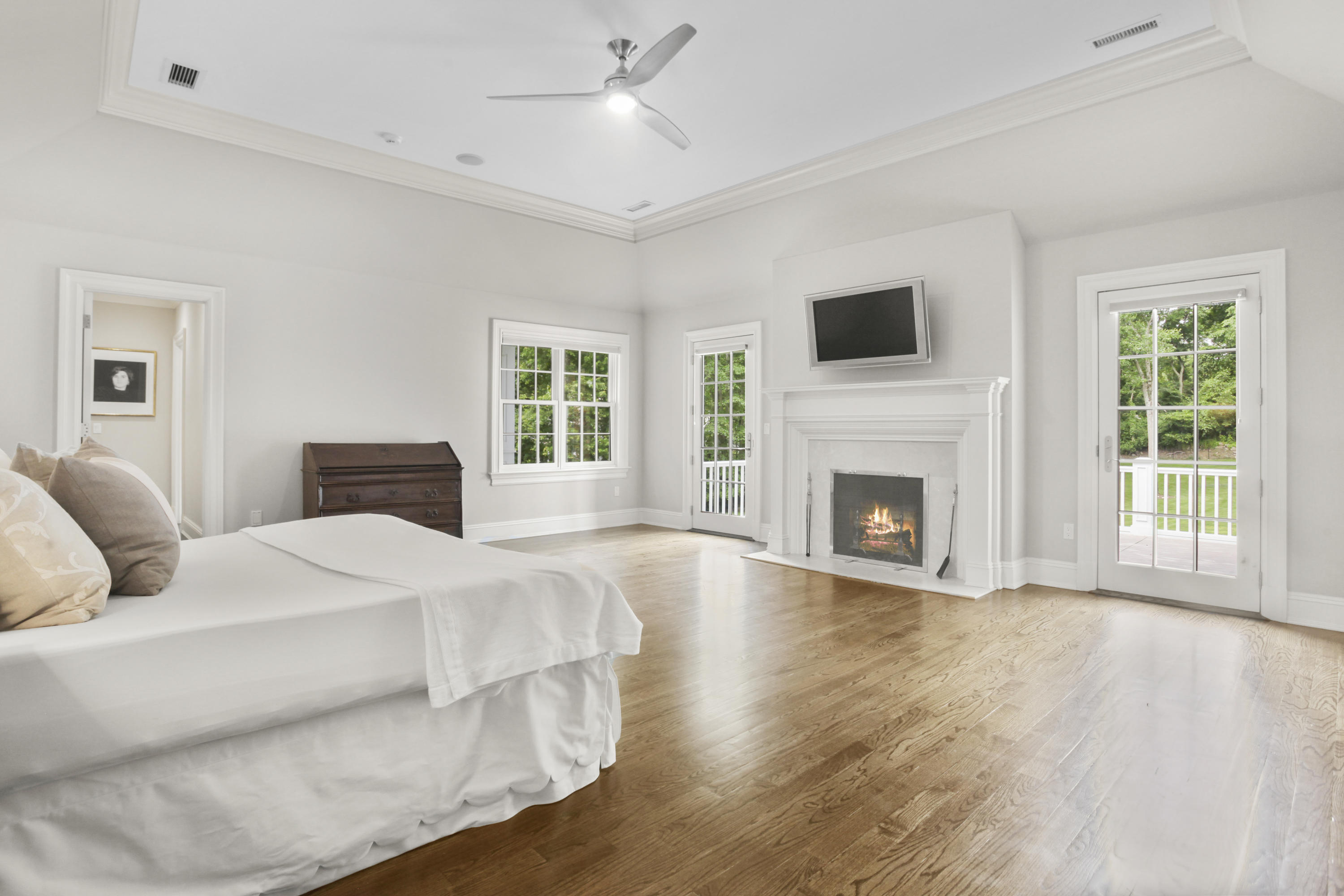 15 Hillsley Road Darien, CT 06820 - Photo 35 of 61 15 Hillsley Rd Darien CT 06820-print-060